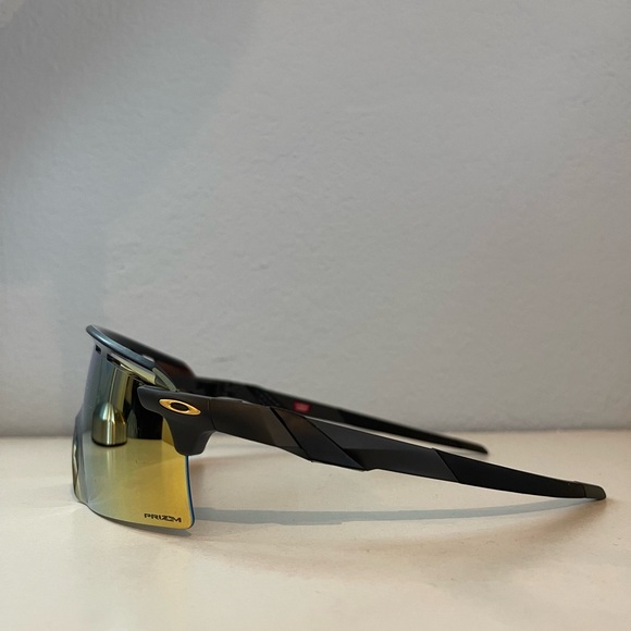 Oakley Encoder Strike - Picture 3 of 4